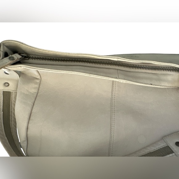 Spikes and Sparrow White Leather Shoulder Bag Purse - Picture 5 of 9